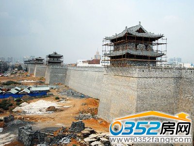 �����е��ϳ�ǽ