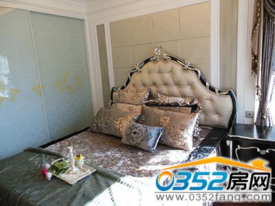 绿地世纪城135平米卧室样板间