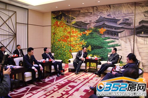 市领导会见亿丰集团代表