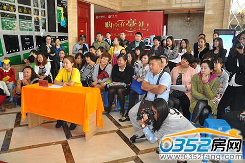 “千禧宝贝”选拨赛吸引众多家中携爱子参加