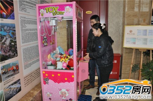 娃娃机带给年轻客户无限欢乐