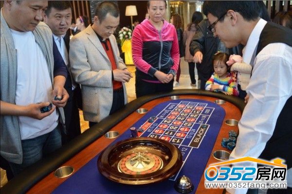 俄罗斯转盘、百家乐、21点等游戏现场