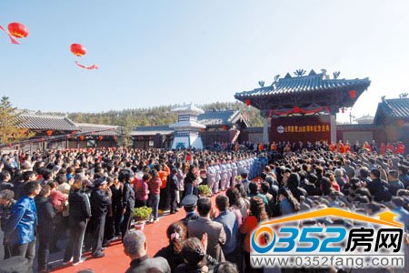 �Ƹ�ʯ�߽���1600������ֳ�