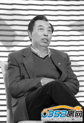 原住建部政策研究中心副主任王珏林