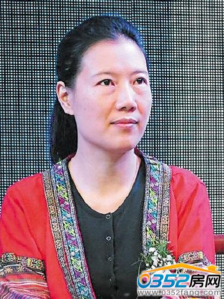 大河研究院知名财经评论家叶檀