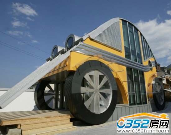 这车房设计的很时尚啊