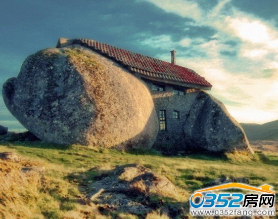 很有安全感的石屋