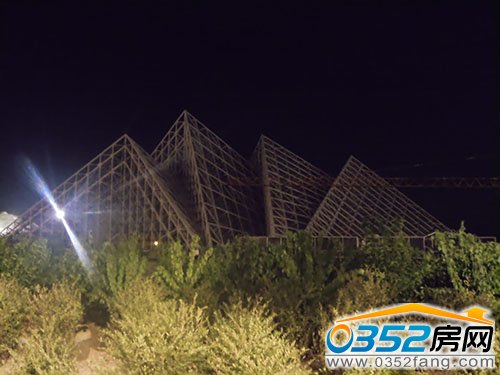 其实它有很多三角形