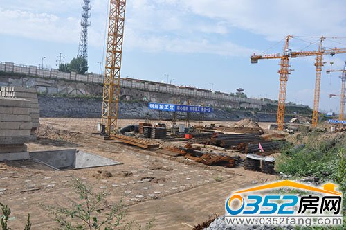 奕城名都11——15号楼正在打桩