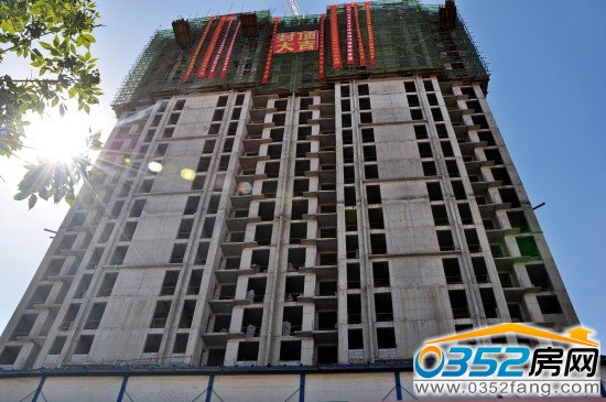 美好新里程10#楼封顶图