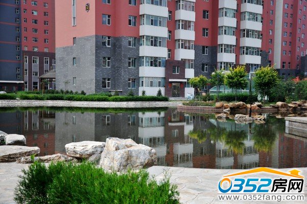 美好新里程中央水景图