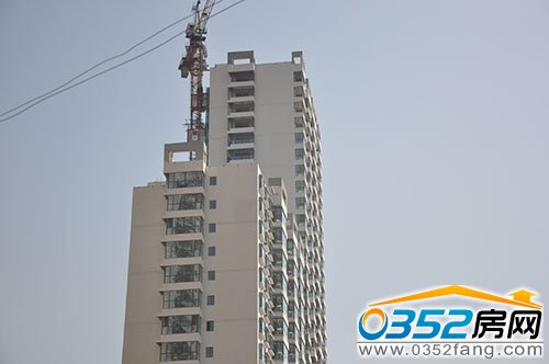 北馨理想城二期外立面完成粉刷 玻璃安装完毕