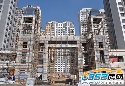 财富官邸南门高度为整个大同社区榜首