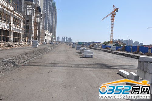 一期与二期规划路完成路面平整