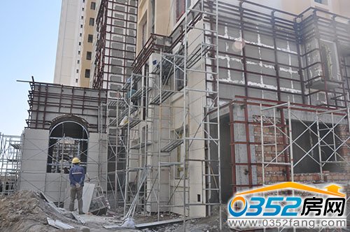 财富官邸一层二层都用大理石装裱