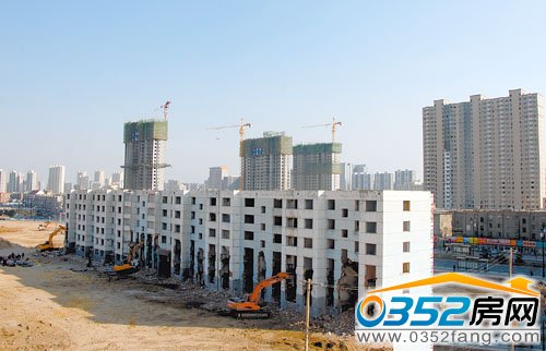 新胜苑3号楼于24日开始拆除