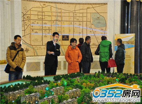 复地御澜湾置业顾问向广大网友介绍项目详情