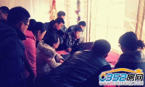 “绿地杯”斗地主现场战况