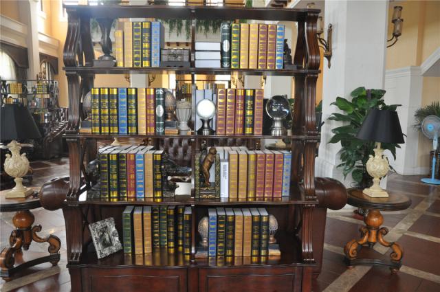 �п�����Է�Ӵ�����ʵ��ͼ