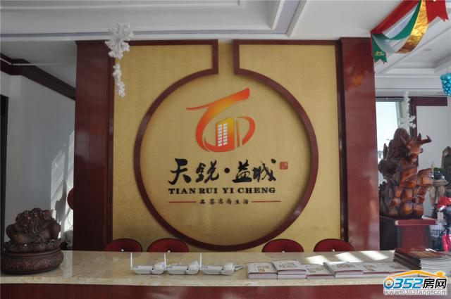 ������ǽӴ�����ǰ̨