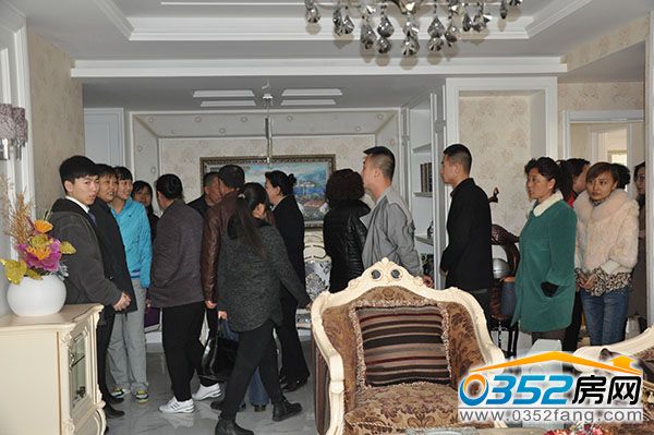 0352看房团房友参观千禧御东画卷精美样板间