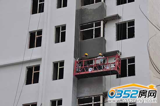 美好新里程二期 美好新里程二期10号楼处于粉刷外立面过程中