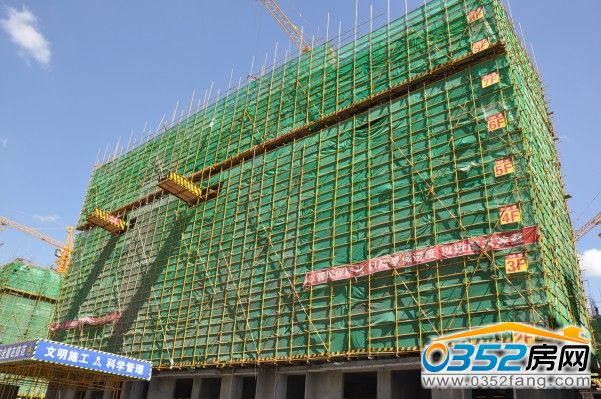 御昌佳园二期15号建到9层(6月10日)