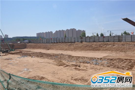 上河万家广场正在施工