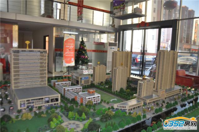 �Ϻ���ҹ㳡��Ŀɳ��