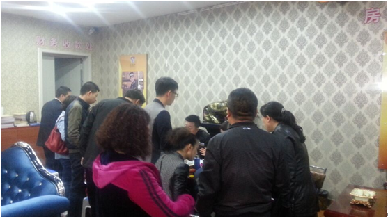 金水湾售楼部现场办理公积金 为客户带来极大便利