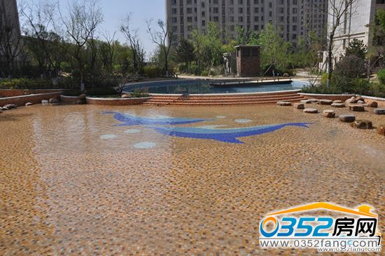 永昌雍锦台4500㎡广场活水水系实景图