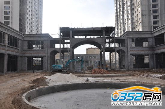 15135013081296bdd02899.jpg 大门.jpg