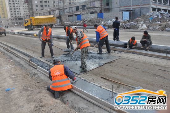 151350415d99857bc09427.jpg 工人.jpg