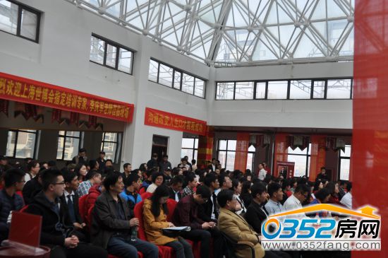 17162805d3bd7802e43456.jpg 认真听讲1.jpg