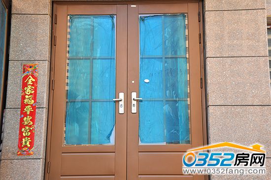 18105732a813a5f15a4823.jpg 11.jpg