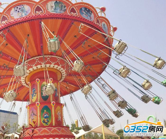 26135929c4e01a0a267427.jpg 飓风飞椅.jpg