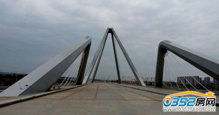 20114914d51ae07ba82087.jpg 北环桥.jpg