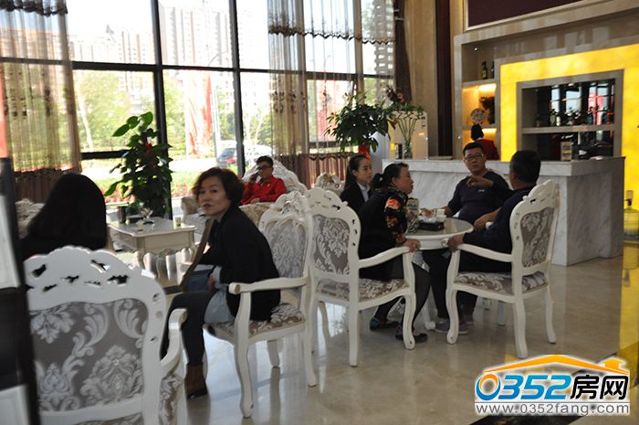 2317174007a7597ed47189.jpg 售楼处.JPG