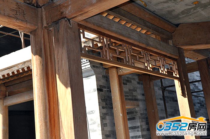 14092625aecdf8f7078619.jpg 四梁八柱.JPG