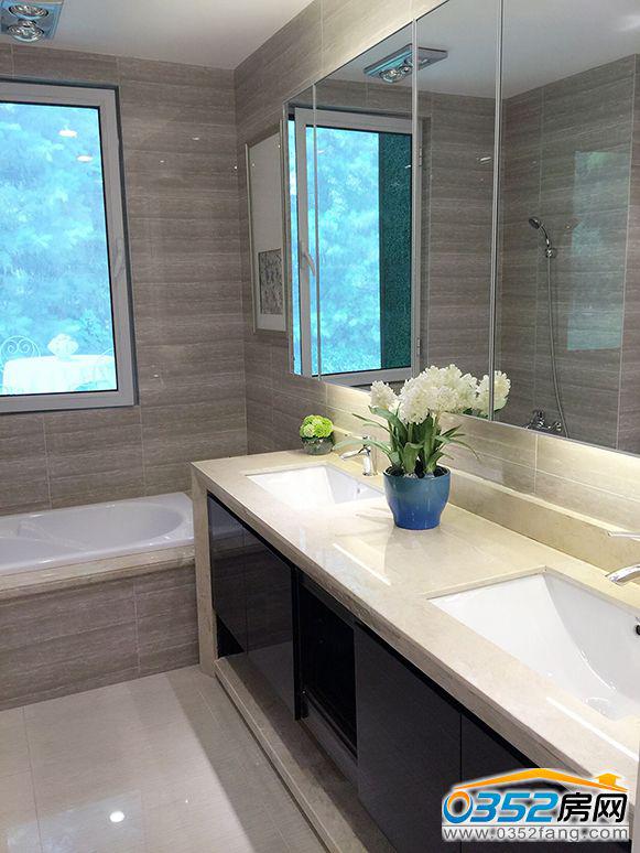 �����ϴ��̨