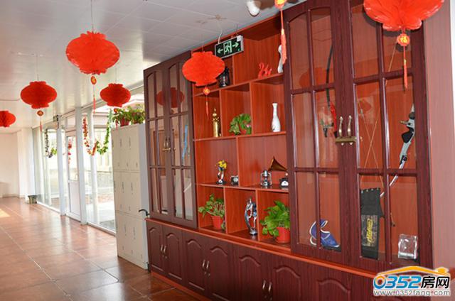 �п������ڲ�ͼ