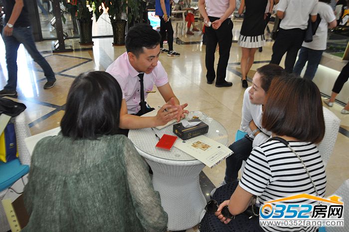 271743112c9f1eaf414581.jpg 网友提问型钢置业顾问700.jpg