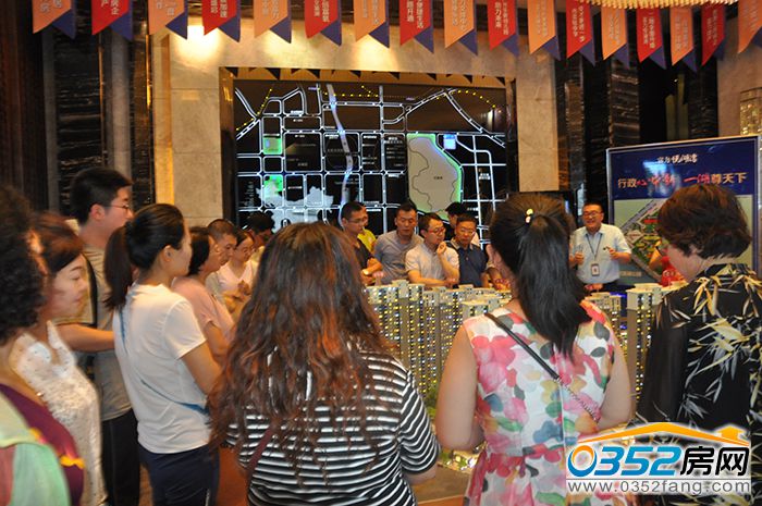 27174425941ea0dc8f8040.jpg 富力沙盘700.jpg