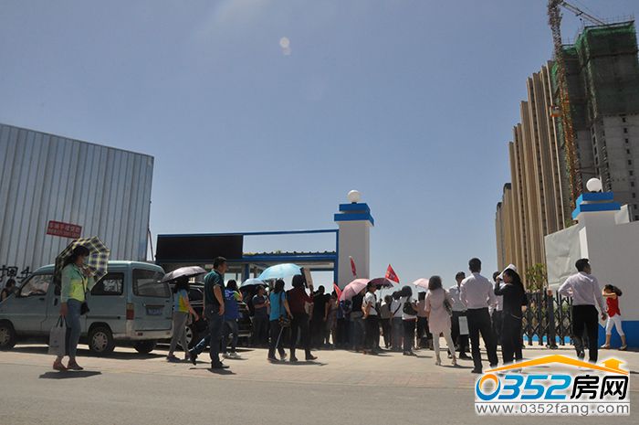 27174536805f5cc4d61705.jpg 网友走进星际工地700.jpg