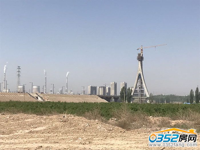 2815303057e8d2dad40061.jpg 远处观塔.jpg