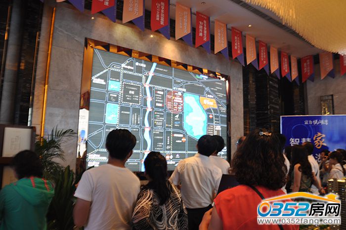 191841460803c6ae0d7655.jpg 富力区位讲解.JPG