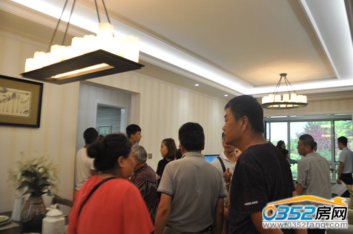 19184159e2346e565f4149.jpg 富力样板间.JPG