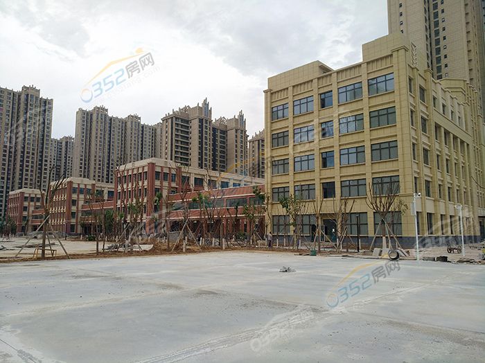 181134182ec54032c06060.jpg 全景.jpg