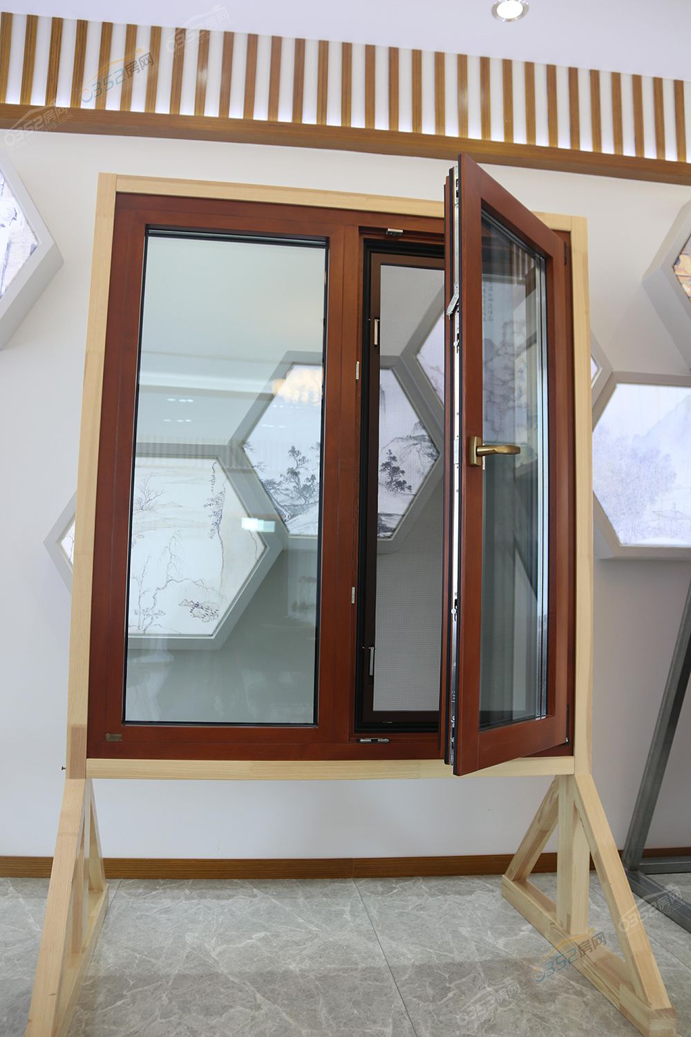 081502010852fefb958932.jpg 081502010852fefb958932.jpg