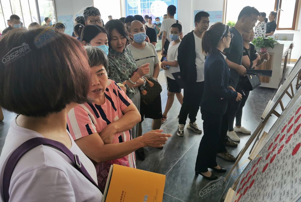 2218244633e2429d403322.jpg 月亮湾 (3).jpg